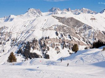 Alpe d'Huez Ski Resort Review - French Alps - MountainPassions